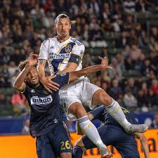 Harry Kane Duel dengan Auston Trusty