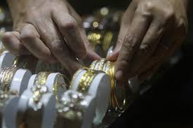 Fluktuatif! Cek Harga Emas Antam, Pegadaian, dan UBS Pagi Ini: Update Lengkap dan Analisis