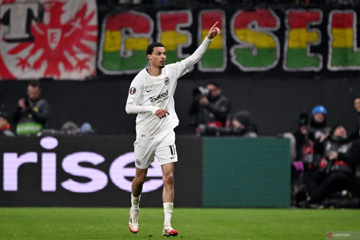 Eintracht Frankfurt Lolos ke Perempat Final Liga Europa Setelah Bungkam Ajax 4-1