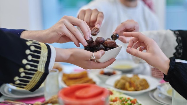 Jadwal Buka Puasa di Seluruh Indonesia Hari Ini, Rabu 12 Maret 2025