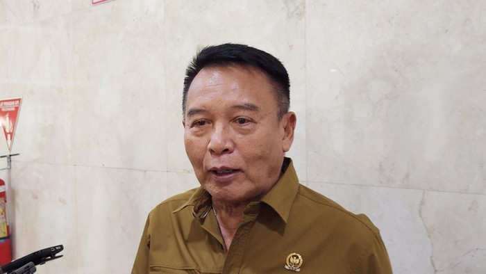 Menelusuri Posisi Seskab Letkol Teddy di Bawah Setmilpres: Pandangan TB Hasanuddin