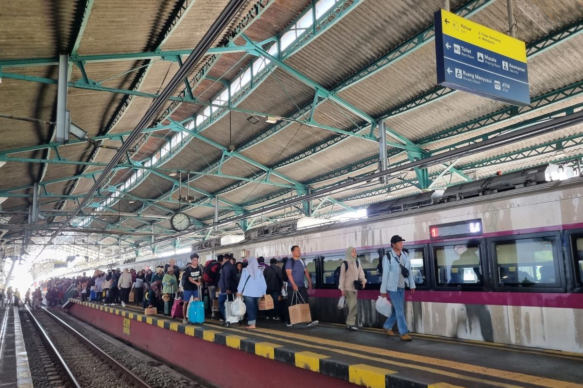 KA Bandara dan Commuter Line Yogya Jadi Primadona Transportasi Lebaran 2025