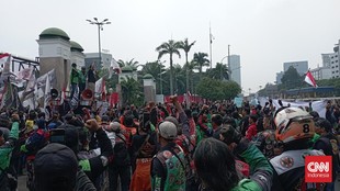 Sopir Ojol Gelar Demo Besar-besaran, Tuntut THR dan Off Bid Massal