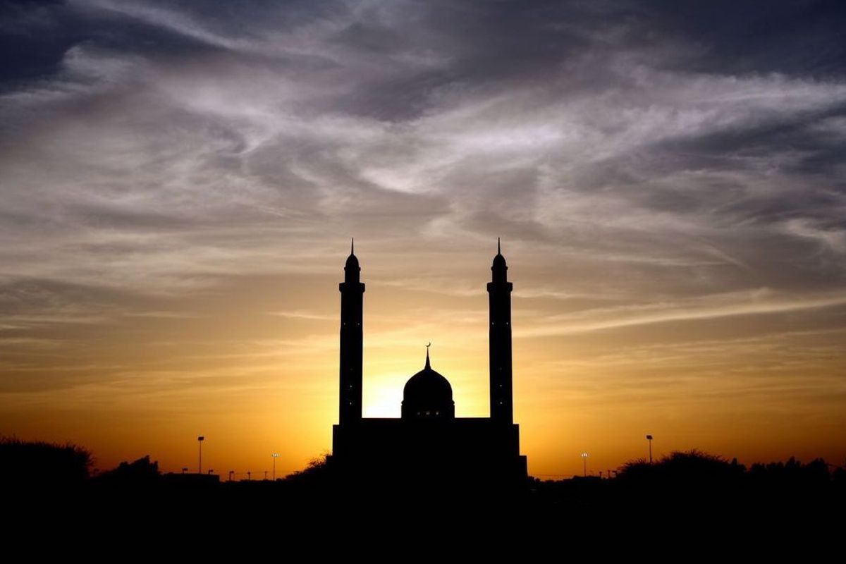 Panduan Lengkap Shalat Malam Lailatul Qadar: Niat, Tata Cara, dan Amalan
