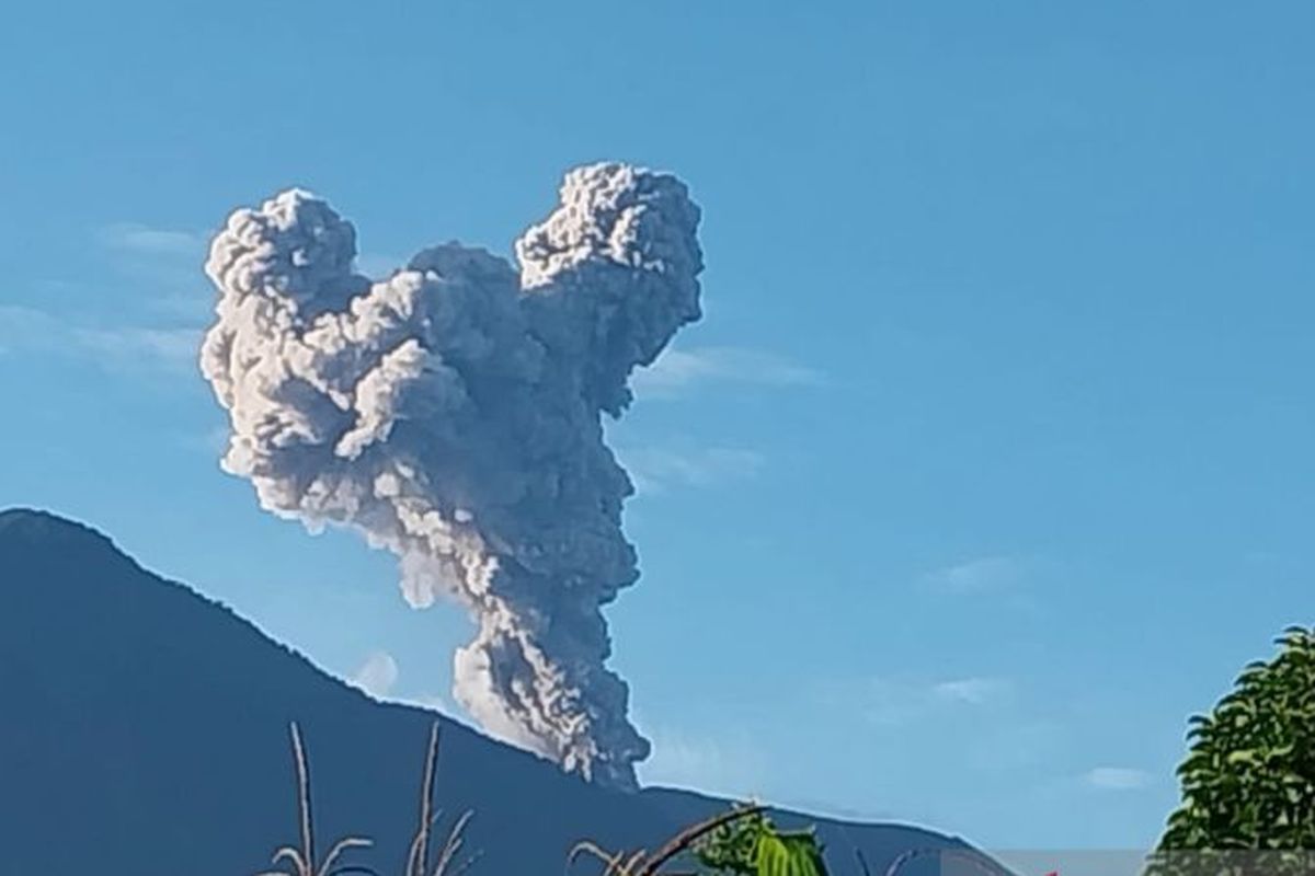 Gunung Marapi Meletus: Warga Panik dan Tindakan Siaga