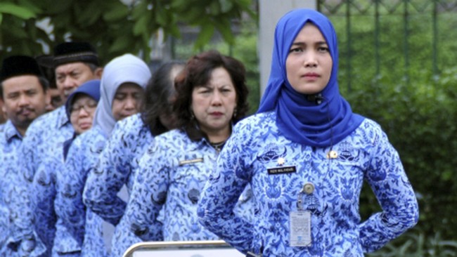THR PNS 2025 Cair 100 Persen, Pegawai Sambut dengan Gembira