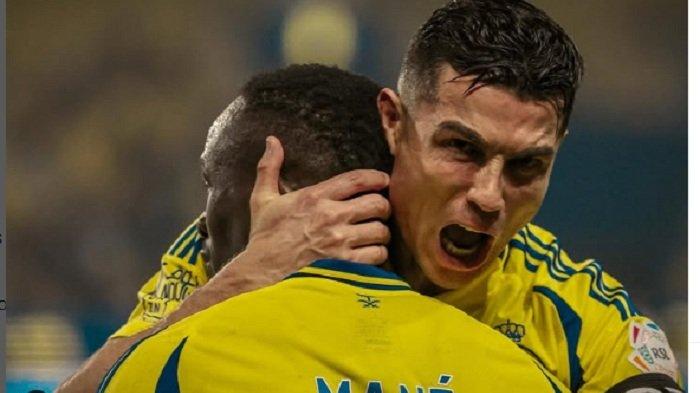 Cristiano Ronaldo Cetak Gol, Tapi Ngambek Setelah Diganti Saat Al Nassr Menang atas Al Kholood