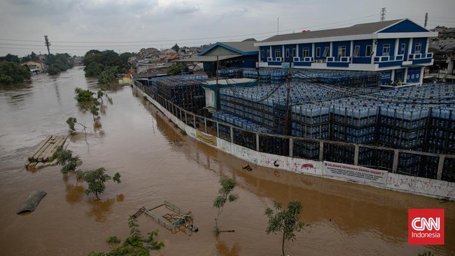 Hujan Deras Terjang Jakarta: 11 RT Terendam Banjir