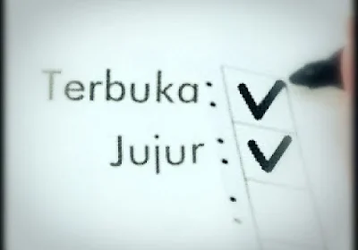 1. Menulis dengan Terbuka dan Jujur
