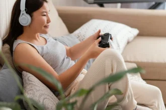 5 Kebiasaan Mendengarkan Musik yang Dapat Menurunkan Kortisol Menurut Ilmu Psikologi