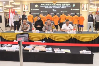 Bareskrim Tangkap Kasat Narkoba Polres Tangsel dan 6 Anggota, Kapolres: AKP Pardiman Tak Terlibat [Titlebase]