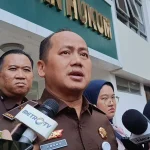 Desak Febrie Adriansyah ditangkap, mahasiswa segel gedung Kejagung dan dirikan tenda, menuntut keadilan