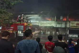 Detik-detik Kebakaran Pasar Modern BSB Semarang, Tono Ajak Istri Lari Tinggalkan Dagangan