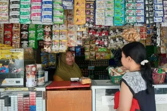 Disebut tak bisa bersaing dengan minimarket dan warung Madura, Zulhas: Kopdes bukan supermarket