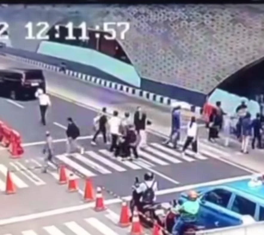 Dishub DKI Evaluasi Pelican Crossing Bundaran HI Usai Viral Diterobos Alphard, Bagaimana Masa Depan Keselamatan Pejalan Kaki?