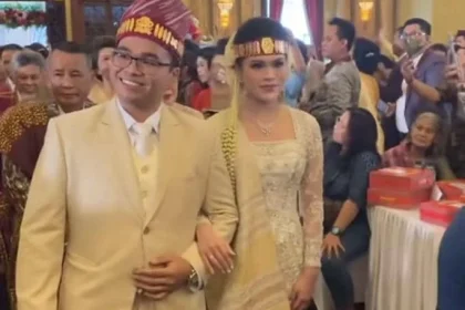 Hotman Paris Bantah Ambil Angpao Pernikahan Anaknya, Fritz Hutapea Beri Pengakuan Mengejutkan