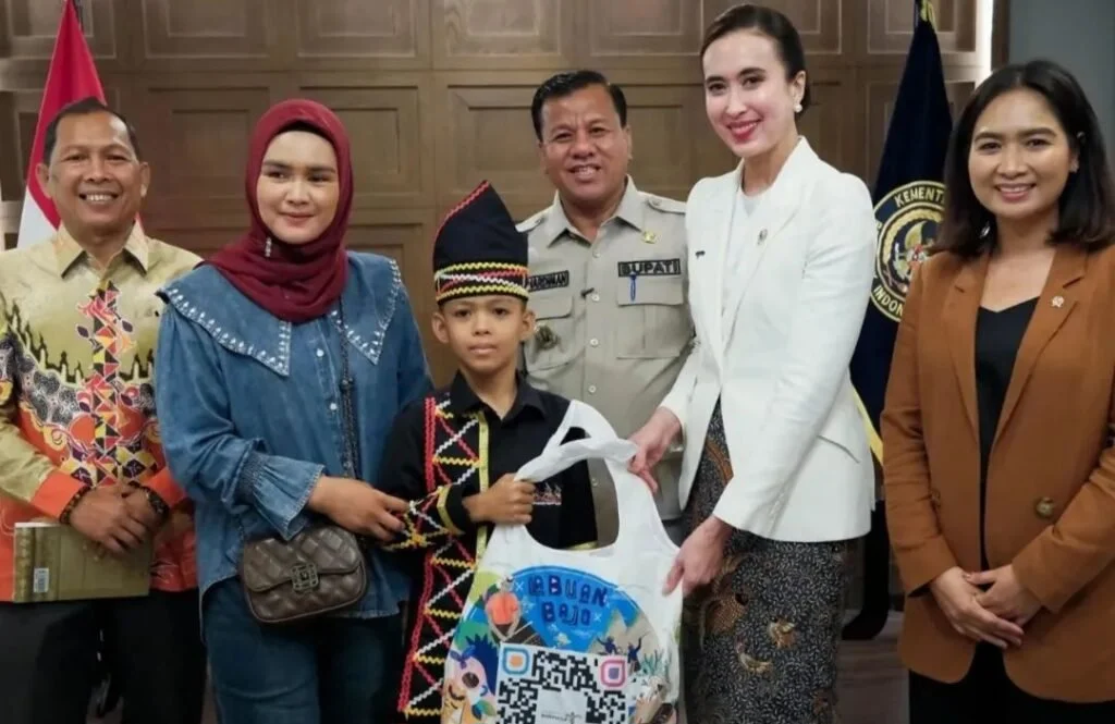 Istri dan Anak Kunjungi Bupati Kuansing Suhardiman Amby di Rutan KPK, Kasus Suap Jual Beli Jabatan