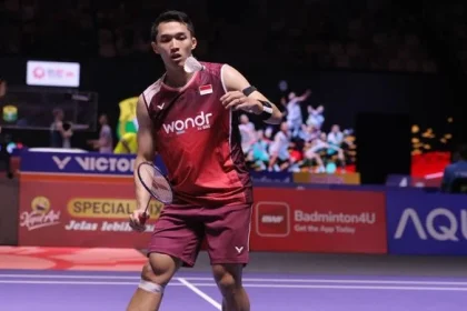 Japan Open 2026: Jonatan Christie Tersingkir di Babak Pertama, Sementara Shi Yu Qi Bertahan
