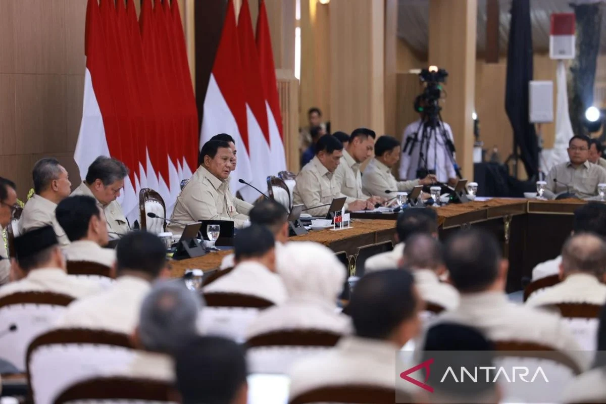 Kabinet Bayangan: Antara Kritik dan Kekuasaan