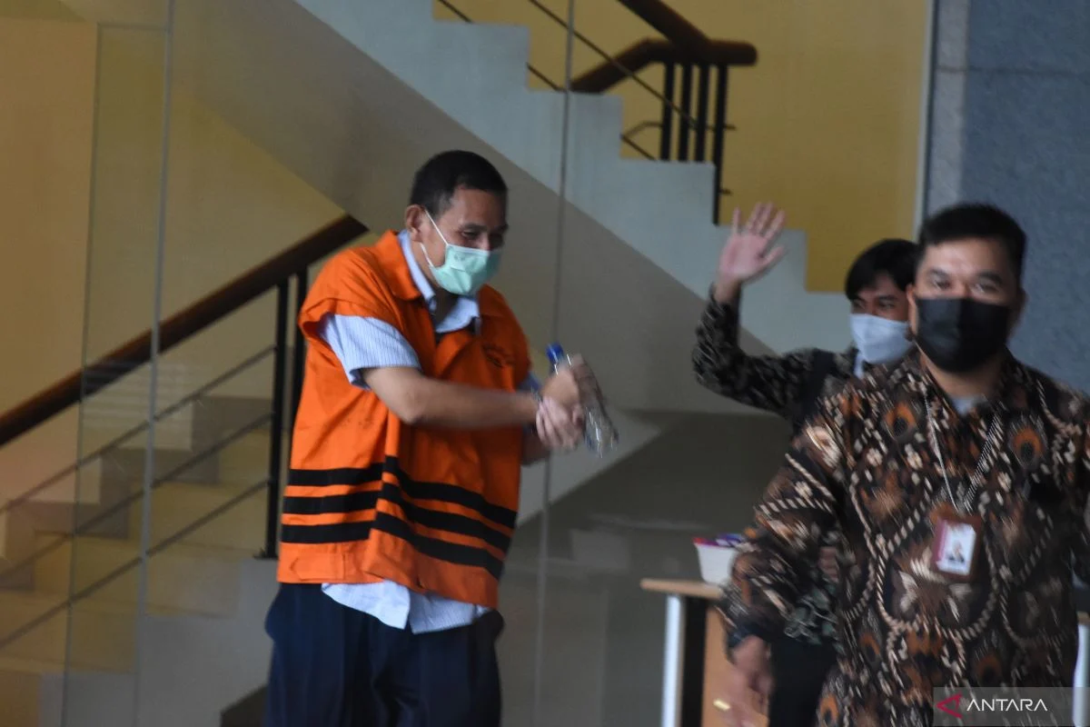 KPK Dalami Motif Bupati Kuansing Beri Amplop Isi Uang ke Raja Juli, Kasus Suap Jual Beli Jabatan