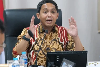 KPK Tutup Kasus Gratifikasi Raja Juli Antoni, Penyidikan Suap Masih Berlangsung