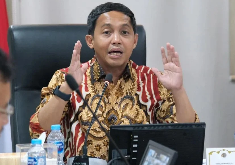 KPK Tutup Kasus Gratifikasi Raja Juli Antoni, Penyidikan Suap Masih Berlangsung