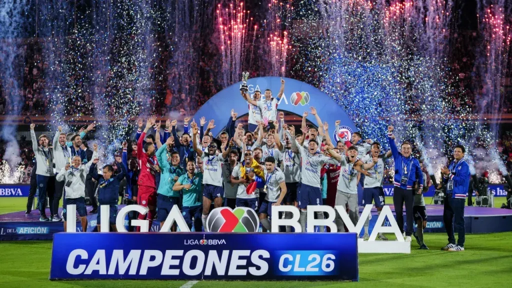 Liga MX: Chivas Raih Kemenangan Pertama, Cruz Azul Juara Campeón de Campeones