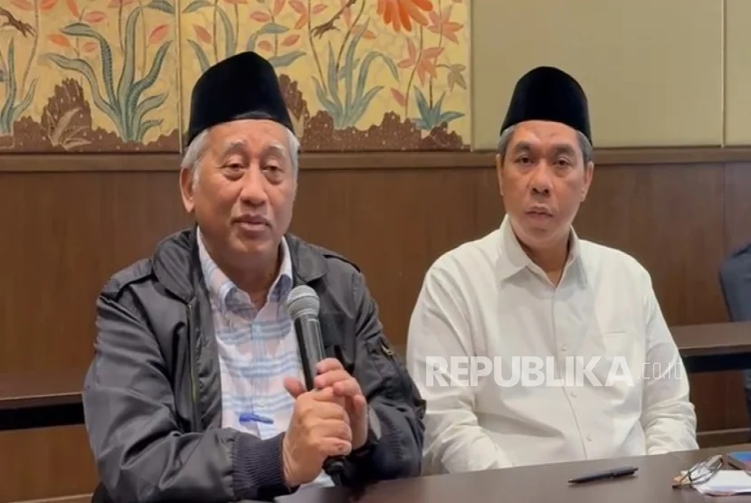 Mahfud MD Sebut Kiai Zulfa Mustofa Ulama NU yang Baik, Langka, dan Tawaduk: Siap Maju Jadi Calon Ketum