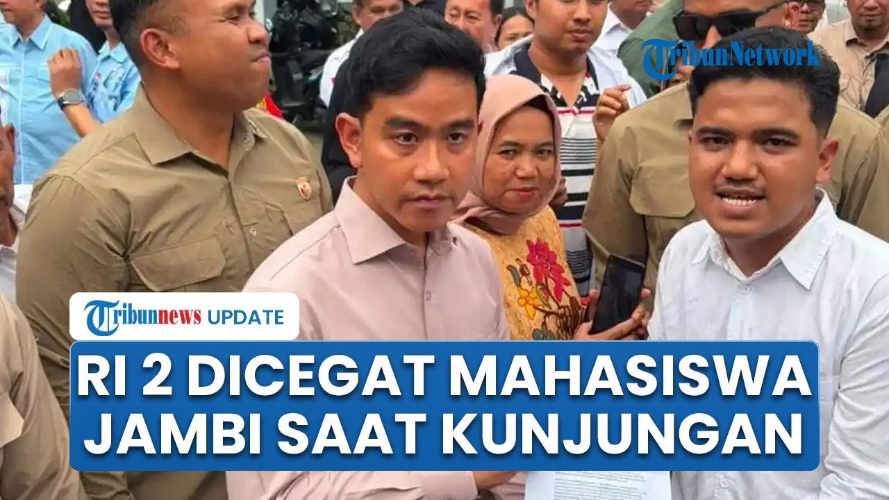 Momen Gibran dicegat mahasiswa, tagih janji selamatkan Candi Muaro Jambi imbas stockpile batu bara