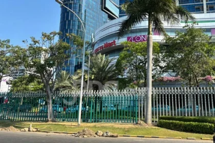 Pagar Besi di Mal Surabaya Jadi Sorotan, Akademisi Jelaskan Dampaknya Bagi Wajah Kota