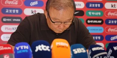 Park Hang-seo Mundur, Media Korea: Dia Mau Kerja di Thailand!