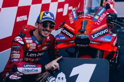 Pecco Bagnaia Blak-Blakan Alasan Tinggalkan Ducati! [titlebase] MotoGP 2025