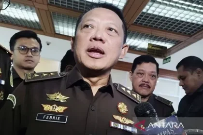Pengamat Duga Emas and Uang di Rumah Febrie Adriansyah dari Suap, Febri Diansyah: Itu Tugas Penyidik