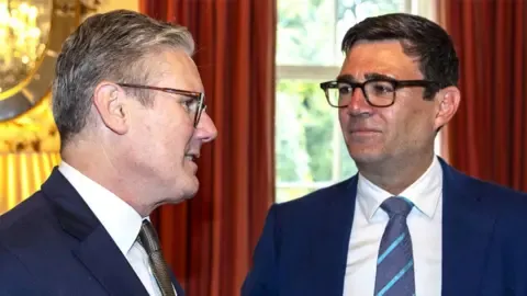 PM Baru Inggris Andy Burnham Sebut Siap Berseberangan dengan Trump Demi Kepentingan Nasional
