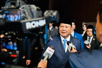 Prabowo Bertemu Direktur FBI, Bahas Repatriasi Artefak Budaya Indonesia