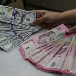 Rupiah Melemah Seiring Laporan Fitch Ratings Terkait Ekonomi RI: Apa yang Terjadi?