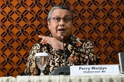 Rupiah Tertekan Usai Perry Warjiyo Mundur, Rupiah Berpotensi Tembus Rp 18.000