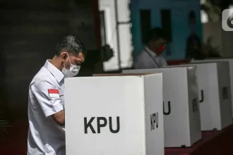 RUU Pemilu AS Mandek, Trump Tekan Pemimpin Senat Partainya Sendiri: Dinamika Politik yang Semakin Kompleks