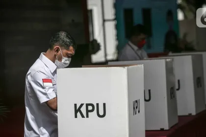 RUU Pemilu AS Mandek, Trump Tekan Pemimpin Senat Partainya Sendiri: Dinamika Politik yang Semakin Kompleks