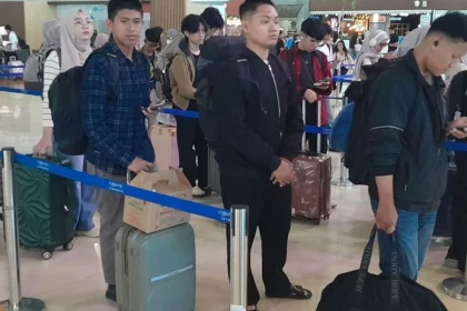 Seorang Penumpang di Bandara Yogyakarta Bawa 17 iPhone, Barang Langsung Disita Bea Cukai
