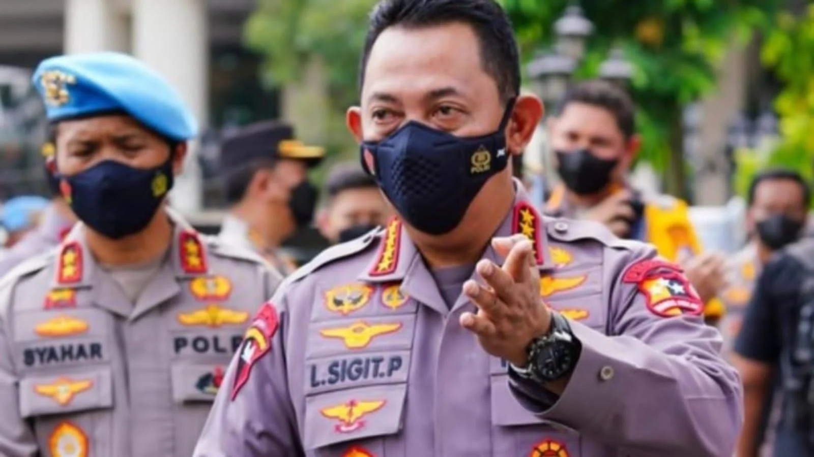 Sopir Alphard yang Cekcok dengan Satpam HI Ternyata Polisi, Kini Dapat Sanksi Tegas dari Polda Jabar