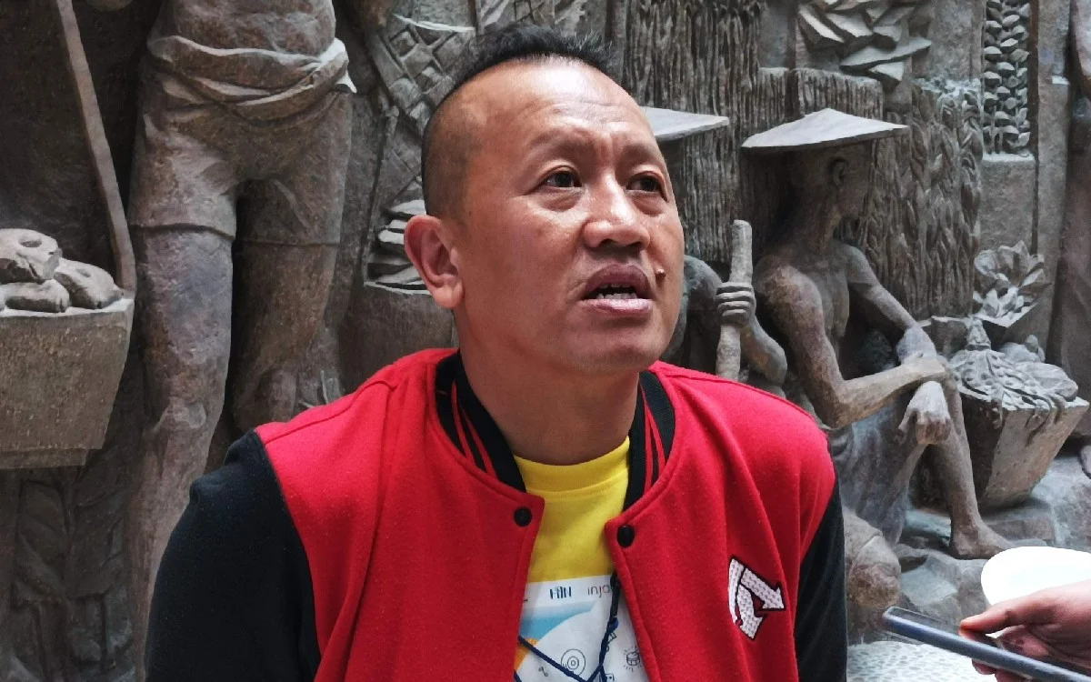 3 Berita Artis Terheboh: Sandy Kenang Kebersamaan dengan Trisno Pas Band, Rizky Febian Merespons