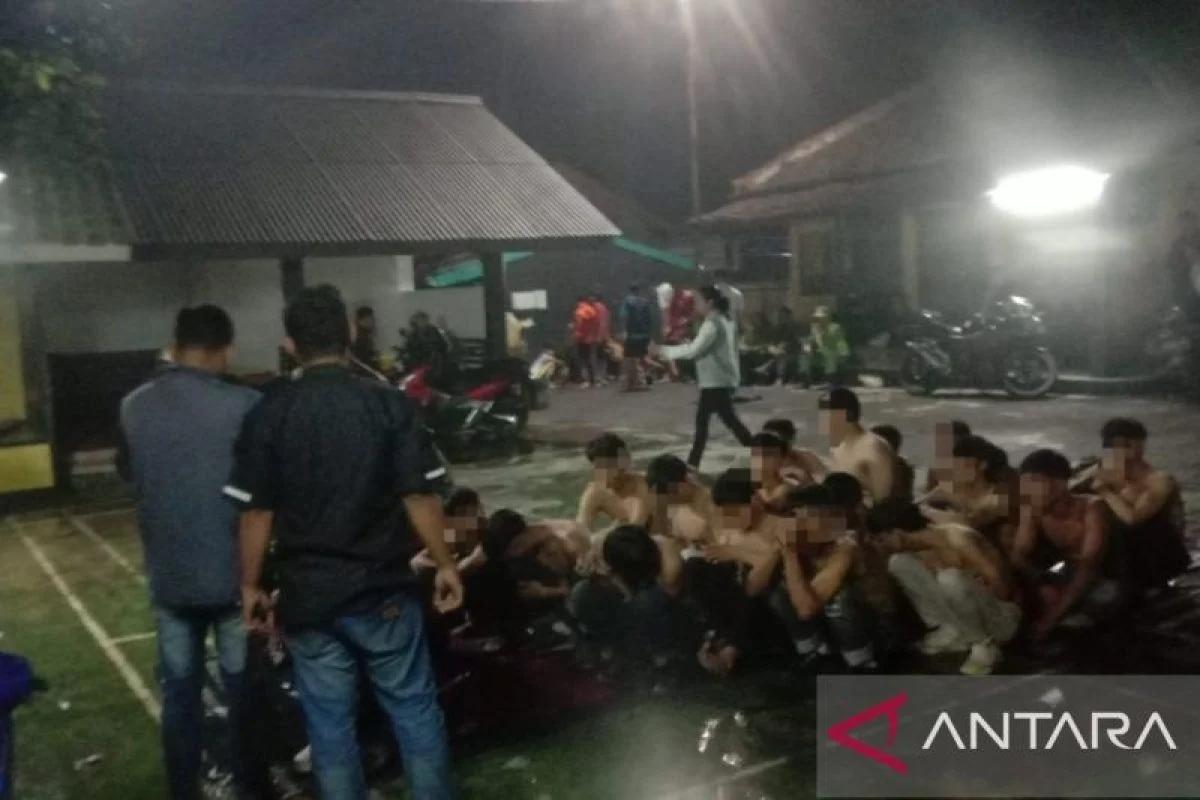 Dua Warga Luka Parah Dibacok Setelah Melintas di Tengah Bentrok Geng Motor Sukabumi, Kondisi Masyarakat Semakin Mencekam