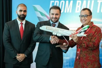 Emirates Berperan Penting dalam Pertandingan Sepakbola dan Penerbangan