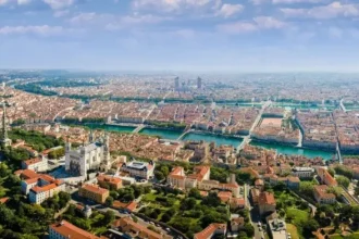 Pemilihan Utama di Lyon: Warga Lyon Memilih Calon