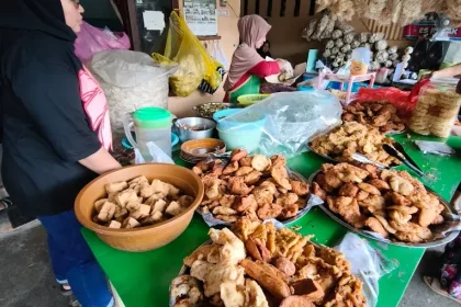 Warung Pecel Wonogiri yang Dirintis Sejak 1998 Kini Andalkan AI, Meningkatkan Penjualan