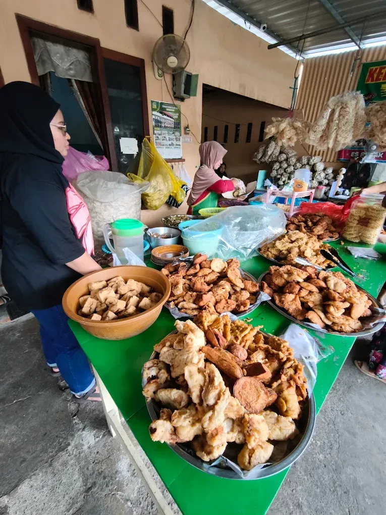 Warung Pecel Wonogiri yang Dirintis Sejak 1998 Kini Andalkan AI, Meningkatkan Penjualan