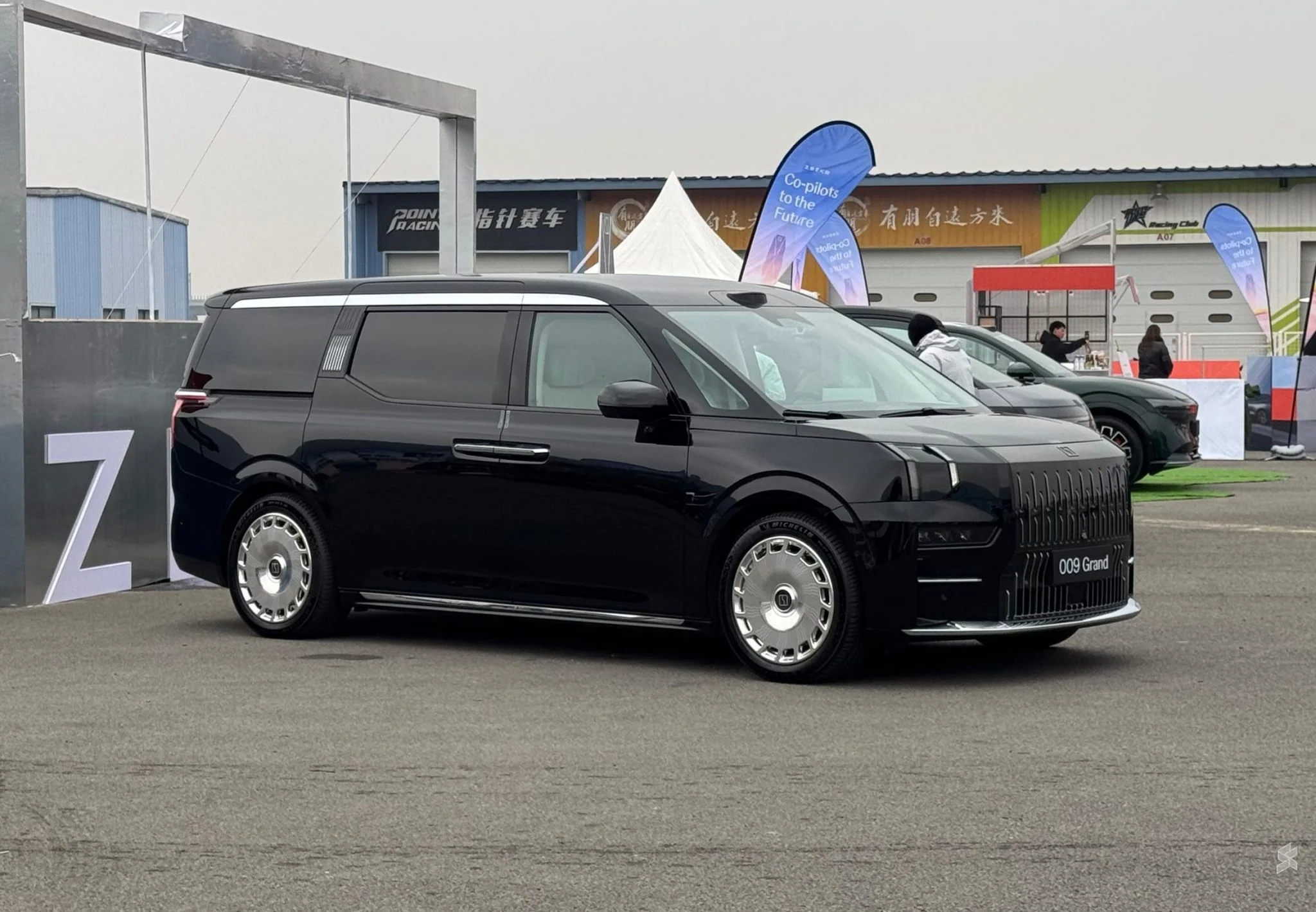 ZEEKR Bawa Empat Model ke GIIAS 2026, Debut 009 Grand dan 9X Jadi Sorotan